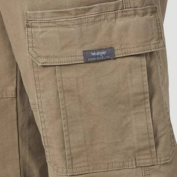 NWT Wrangler 42x30 Five Star Mens Cotton Relaxed Fit Stretch Cargo Pants, Barley - Picture 5 of 9
